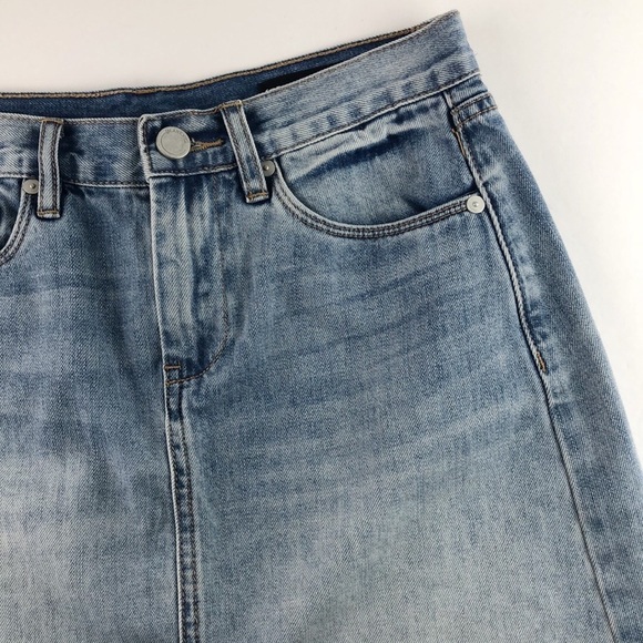 Blank NYC Way Back When Cutoff Denim Skirt In Serengeti w25 - Picture 3 of 10